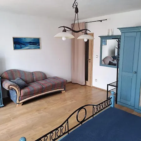 Rehoruv Dum Rum i privatbostad *